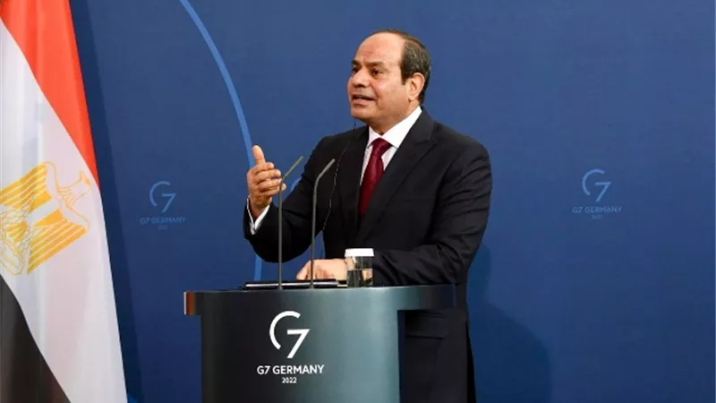 الرئيس السيسي يشارك في مائدة مستديرة مع ممثلي مجتمع الأعمال ورؤساء كبرى الشركات الصناعية الألمانية