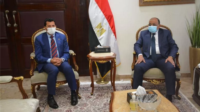 وزيرا التنمية المحلية والشباب يبحثان مستجدات مبادرة 