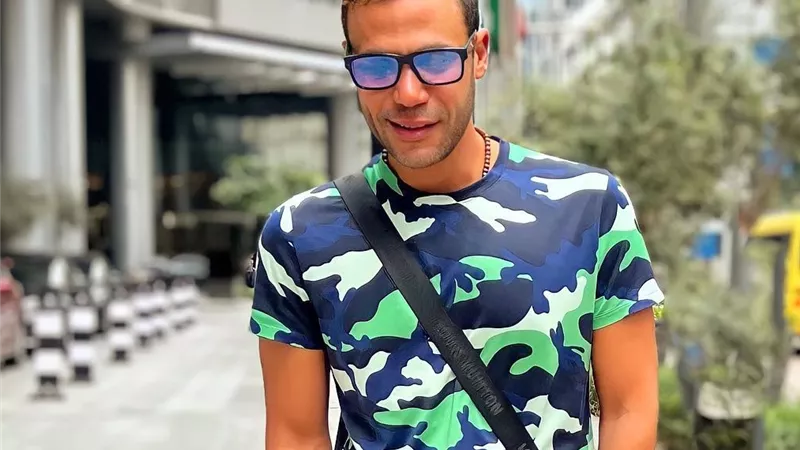 بعد استقباله بحفاوة في دبي.. محمد إمام يسافر إلى السعودية من أجل