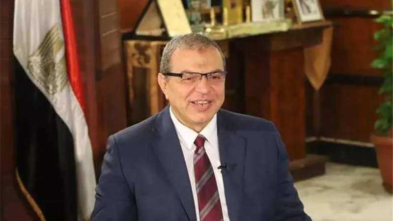 القوى العاملة: تعيين 510 شباب منهم 8 