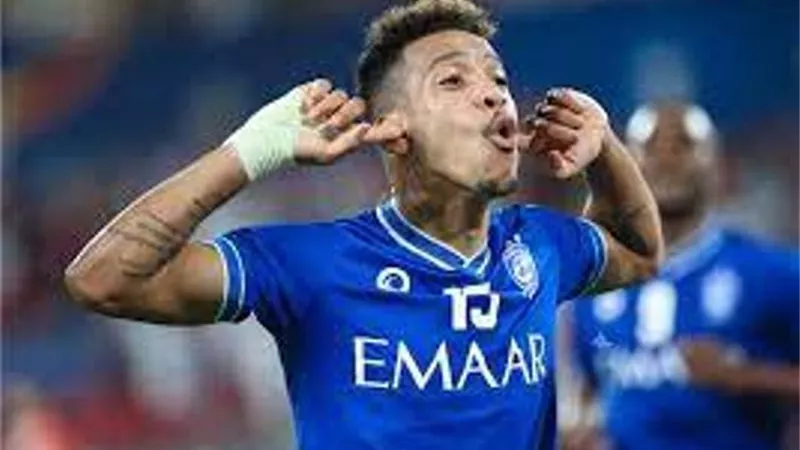 تقارير سعودية تحسم موقف بيريرا من الرحيل عن الهلال