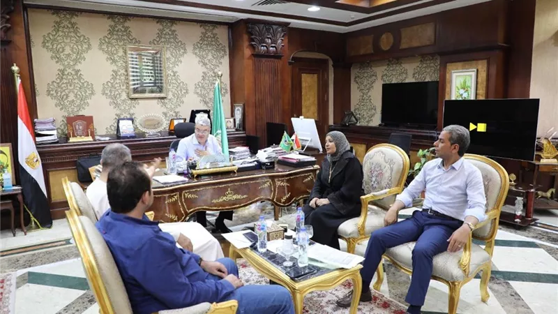 محافظ المنيا: مصلحة المواطن هى الهدف الاسمى للتعاون بين اجهزة المحافظة والنواب