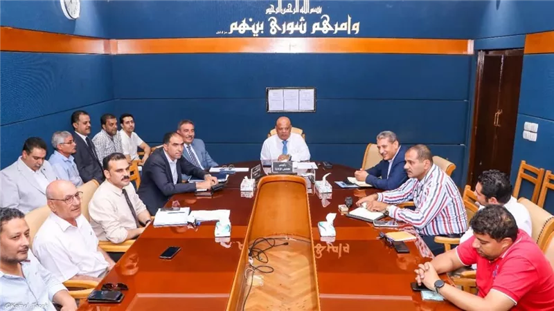 هيئة ميناء دمياط تبحث مع التوكيلات الملاحية آليات زيادة العمل وتذليل المعوقات