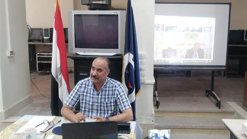 وكيل وزارة التربية والتعليم بالسويس يتابع أعمال الامتحانات