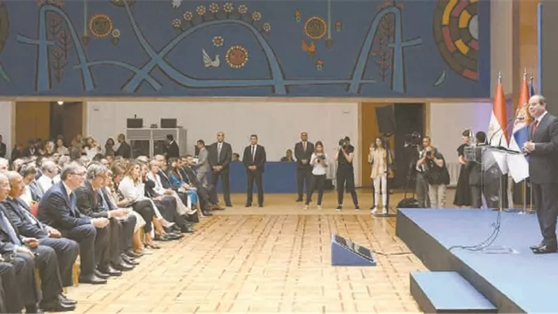 فيلماً تسجيلياً عن الإنجازات المصرية في النقل والسكك الحديدية