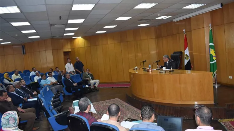 محافظ المنيا: ارتفاع معدلات تنفيذ مشروعات حياة كريمة فى القرى