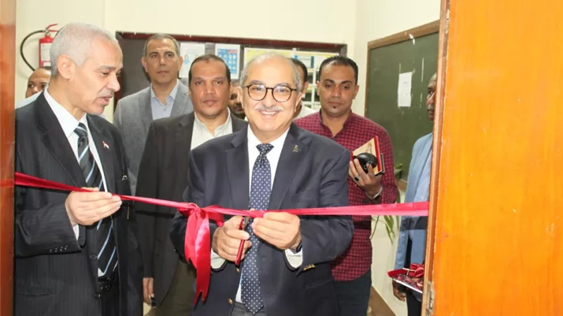مجلس كلية الصيدلة يكرم الدكتور طارق الجمال لاتمامه الفترة الرئاسية لجامعة أسيوط