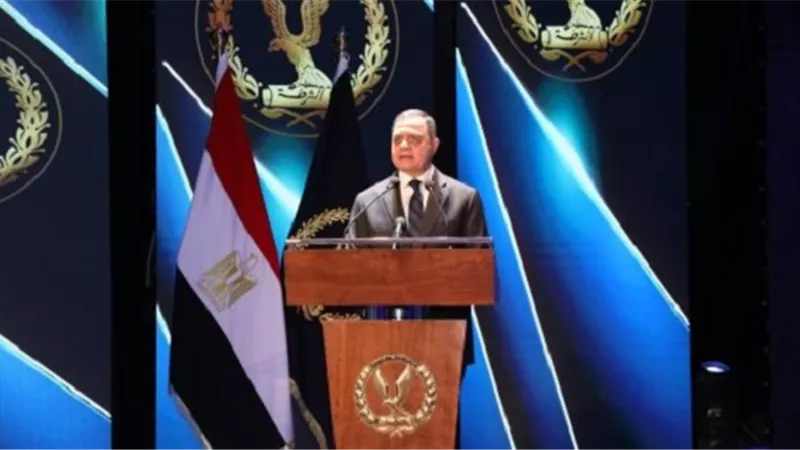 مسيرة عطاء ووفاء.. وزير الداخلية مهنئا الرئيس السيسي بذكرى ثورة 23 يوليو