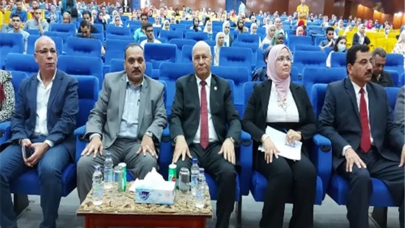 سوسه يشهد افتتاح فعاليات مركز رعاية الموهوبين والمبدعين والنوابغ بجامعة بنها