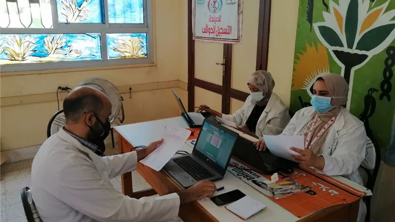 صحة دمياط تواصل القوافل الطبية المجانية بالقرى والتوابع..صور