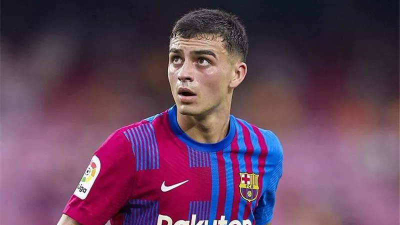 اول تعليق من نجم وسط برشلونة بشأن مباراة فريقه امام ريال مدريد