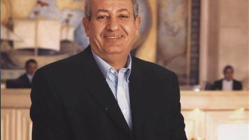 كامل أبو على رئيسا للمصرى البورسعيدى بالتزكية