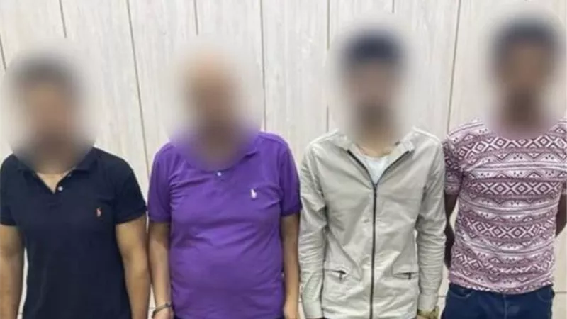 بسبب كلب.. تفاصيل احتجاز وضرب شخص بالقاهرة: حاول الهروب من الجناة