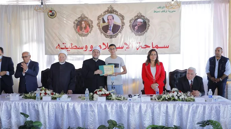 وزير الأوقاف ومحافظ دمياط والمفتى يلتقون كبار علماء دولة الهند..صور