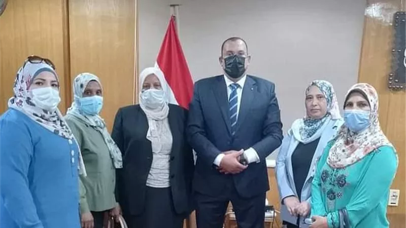 وكيل وزارة الصحة يستقبل وفد النقابة العامه للتمريض ونقيب تمريض محافظة السويس