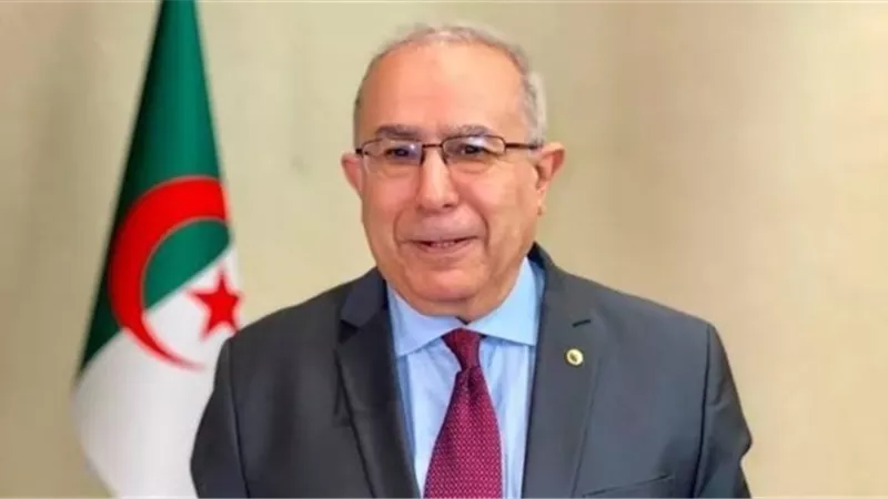 وزير الخارجية الجزائري يصل دمشق في زيارة رسمية تستمر يومين