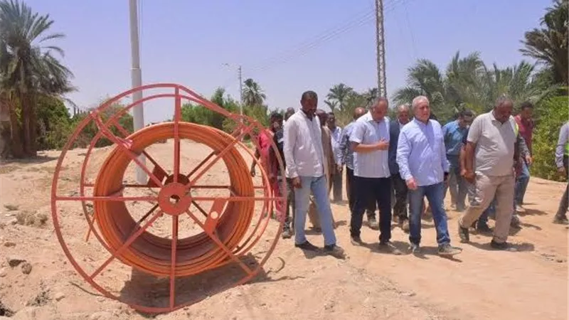 بدء توصيل الغاز الطبيعى ل ١٨٠٠٠ وحدة سكنية بإسنا وأرمنت جنوب غرب الأقصر
