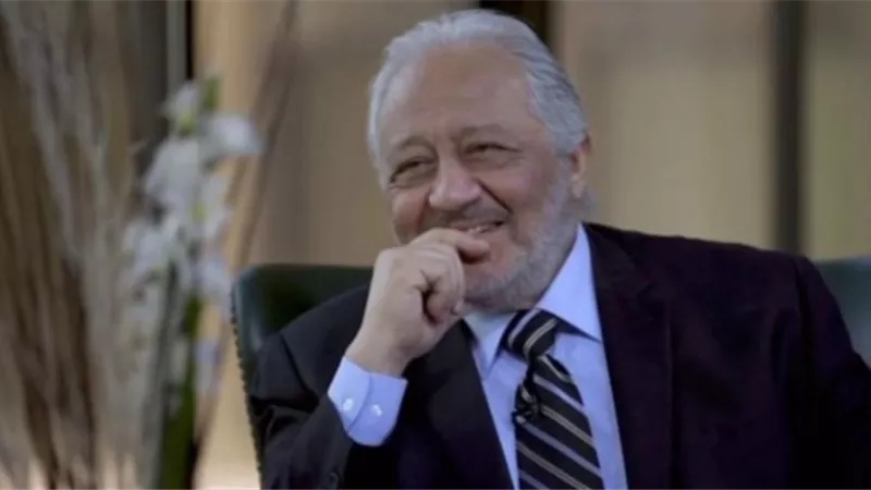 خالد ذكى: 