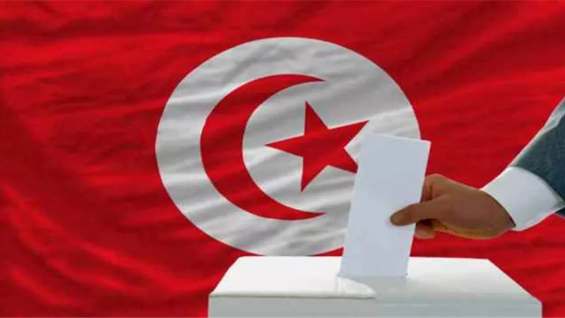 تونس: 6.32% نسبة إقبال الناخبين بالداخل على الاستفتاء حتى الآن ومد فترة التصويت بالخارج