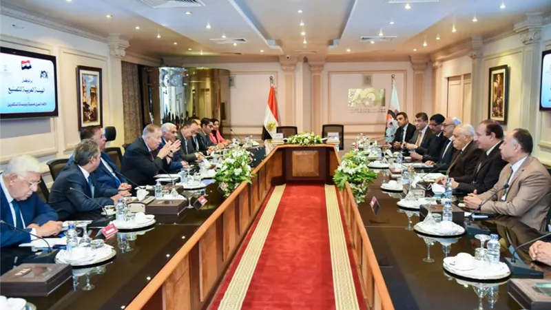 تعاون العربية للتصنيع وإتحاد المستثمرين لتحقيق التكامل الصناعي