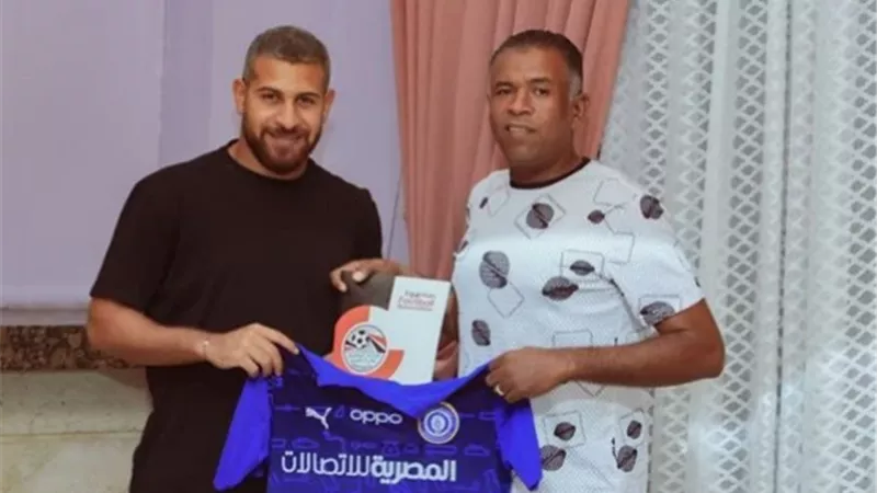 أسوان يجدد تعاقده مع حارس الفريق لمدة موسمين