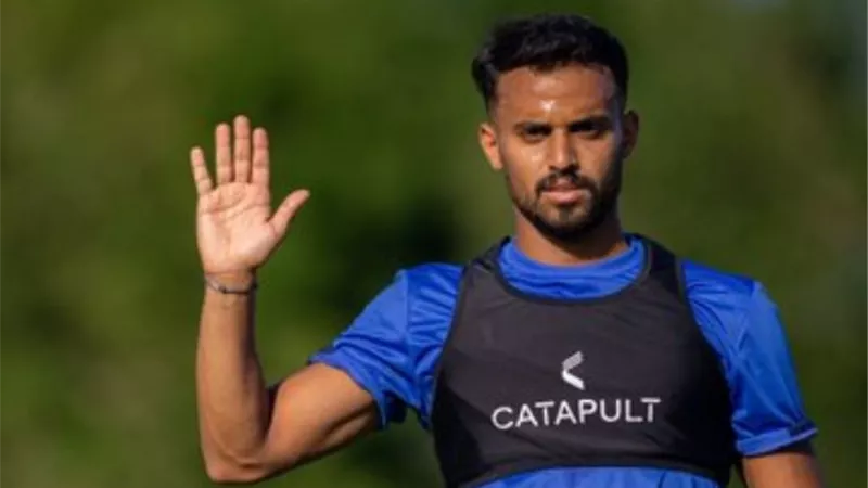 التعاون السعودي يعلن ضم المدافع البرازيلي سانتوس