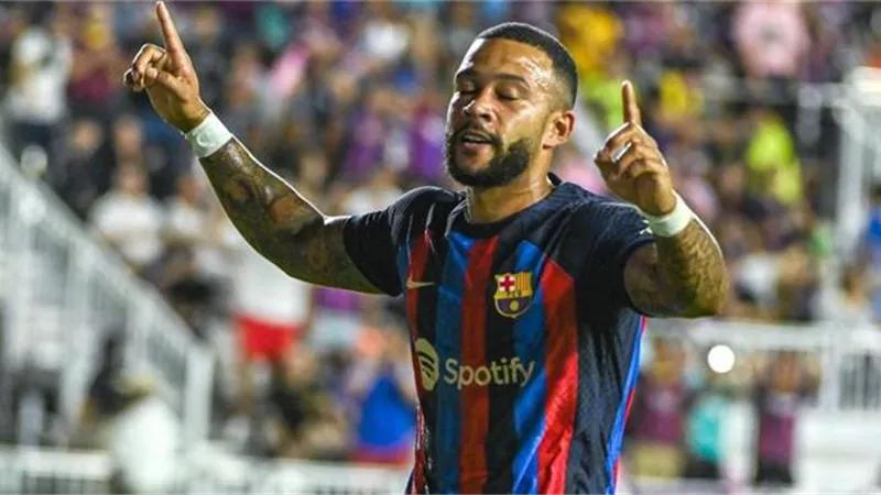يوفنتوس يقترب من ضم مهاجم برشلونة