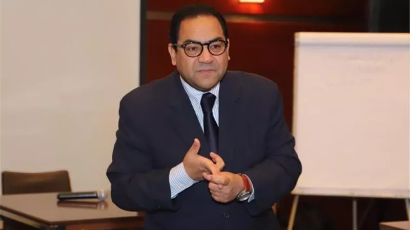 رئيس التنظيم والإدارة يكشف تفاصيل مباحثاته مع رئيس الوزراء بشأن مسابقة الـ30 ألف معلم
