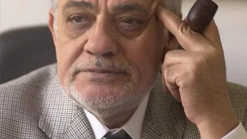 عمرو سعد ناعيًا والد الإعلامي شريف عامر: حياته تمتد فى الدنيا بما ترك فيها من طيبات دعائكم