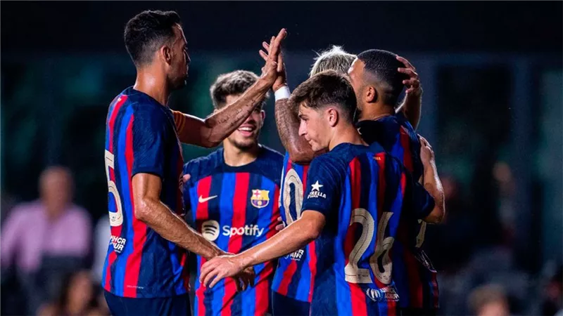 يوفنتوس يدخل سباق التعاقد مع نجم برشلونة