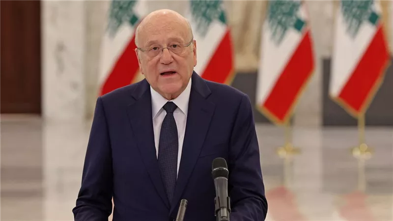 رئيس الحكومة اللبنانية يؤكد السعي المستمر لحل ملف إضراب موظفي القطاع العام