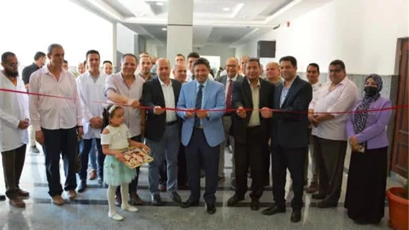 رئيس جامعة دمياط يفتتح مركز التميز البحثي في العلوم الزراعية المتقدمة