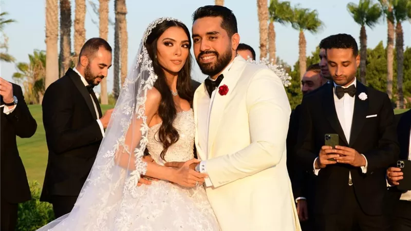 سر غياب الزعيم عن حفل زفاف ابنة شقيقه