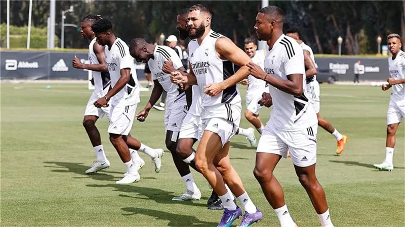 ريال مدريد يتخذ قرارًا هامًا بشأن كريم بنزيما