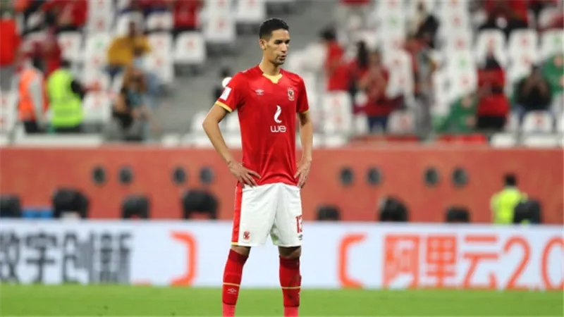 بدر بانون يقترب من صفوف قطر القطري