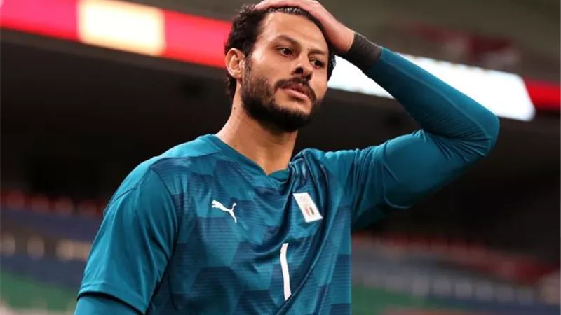 طبيب الأهلي يكشف حجم إصابة محمد الشناوي