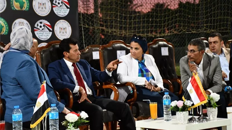 وزير الرياضة يشهد افتتاح المرحلة النهائية لدوري مدارس الاتحاد الأفريقي لكرة القدم