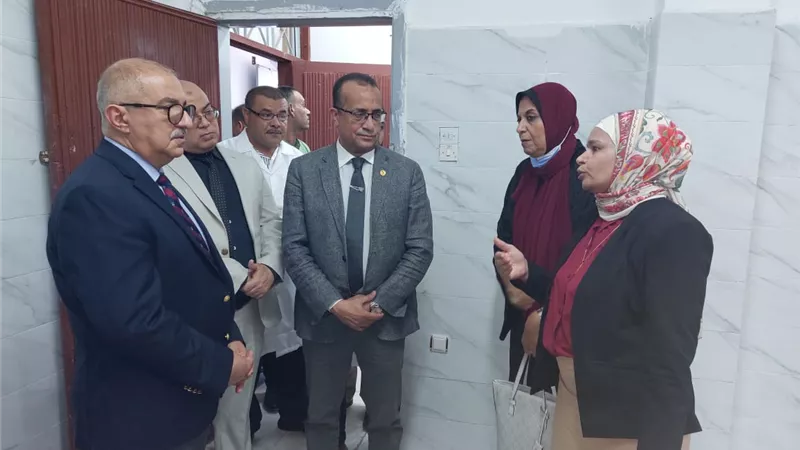 رئيس جامعة أسيوط يفتتح عدد من الوحدات والمراكز بالمستشفيات الجامعية