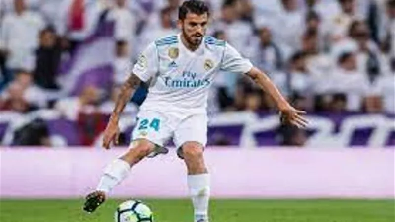 تقارير : يوفنتوس يستهدف التعاقد مع لاعب وسط ريال مدريد