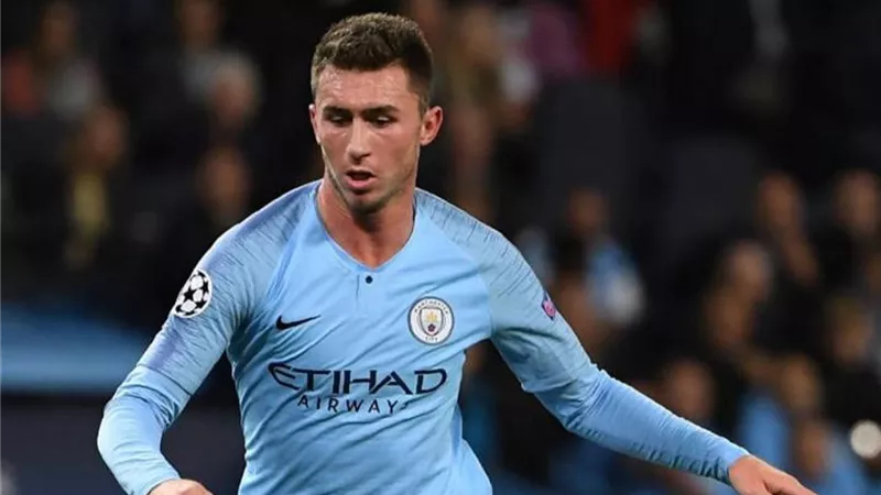 جوارديولا يؤكد غياب نجم مانشستر سيتى عن الملاعب لمدة شهر