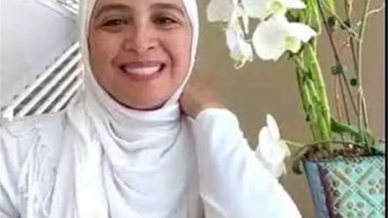 تفاصيل عودة الفنانة المعتزلة حنان ترك للظهور للجمهور بطريقة جديدة