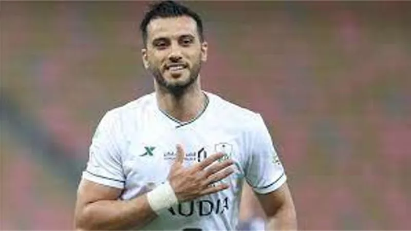 أهلي جدة يحسم مصير عمر السومة