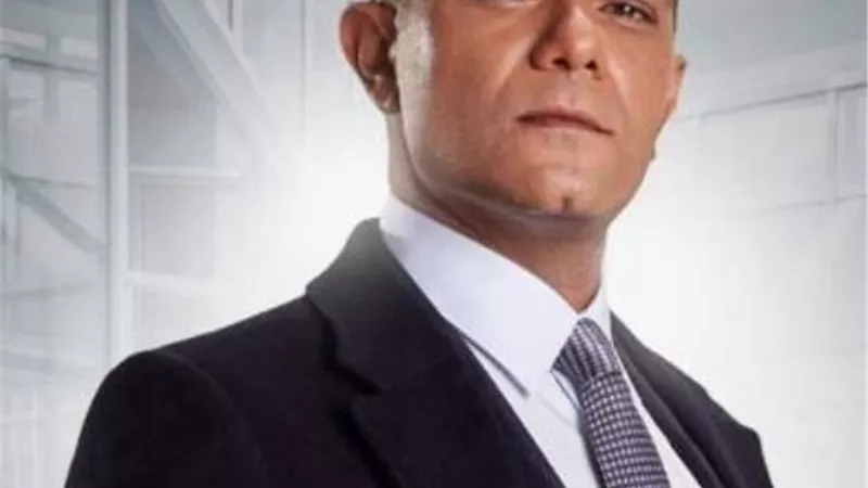 فى جو عائلى ..آسر ياسين مع أبنائه على 