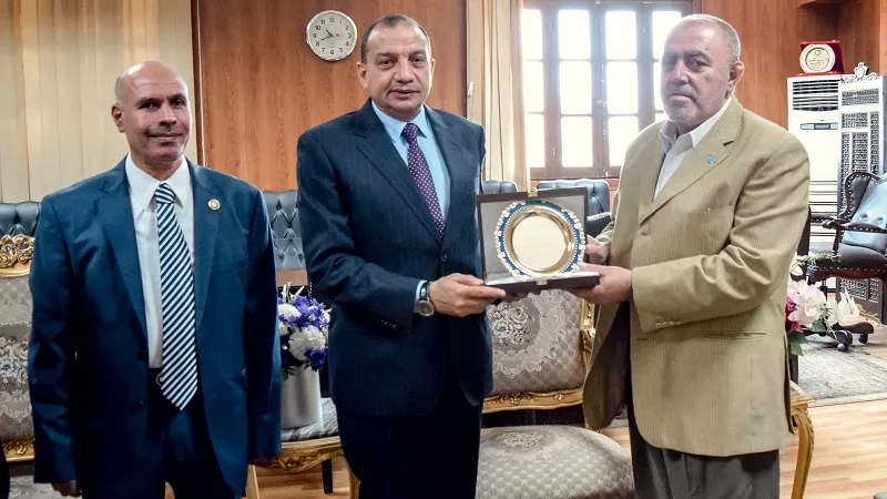 رئيس جامعة بنى سويف يستقبل وفد منظمة الفاو بالقاهرة
