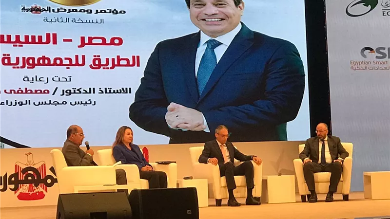 غادة لبيب: لولا استثمار ٦٠ مليار جنيه بالبنية التحتية للاتصالات لحدث شلل بقطاعات الدولة