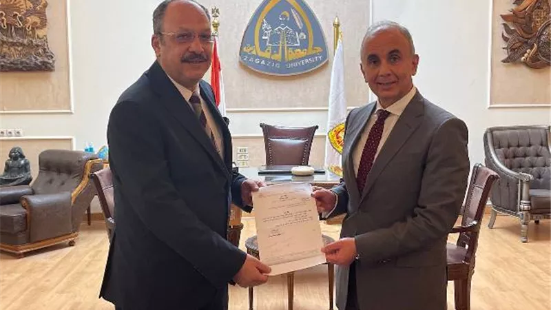رئيس جامعة الزقازيق يكلف وليد عبد الفتاح قائما بأعمال عميد كلية الطب