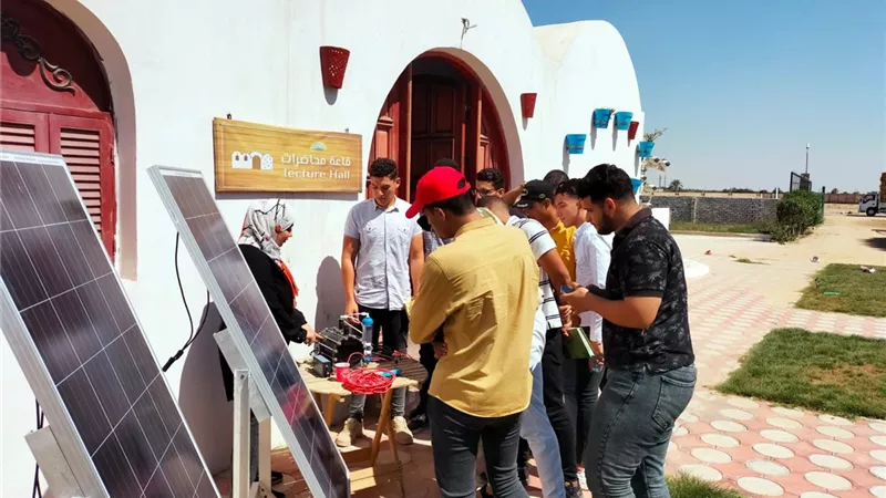 طلاب جامعة الدلتا التكنولوجية يواصلون التدريب الصيفي عن الطاقة الجديدة والمتجددة