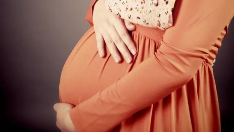 3 علامات طبيعية تظهر لدى الحامل..زيادتها تمثل خطراً على صحتها