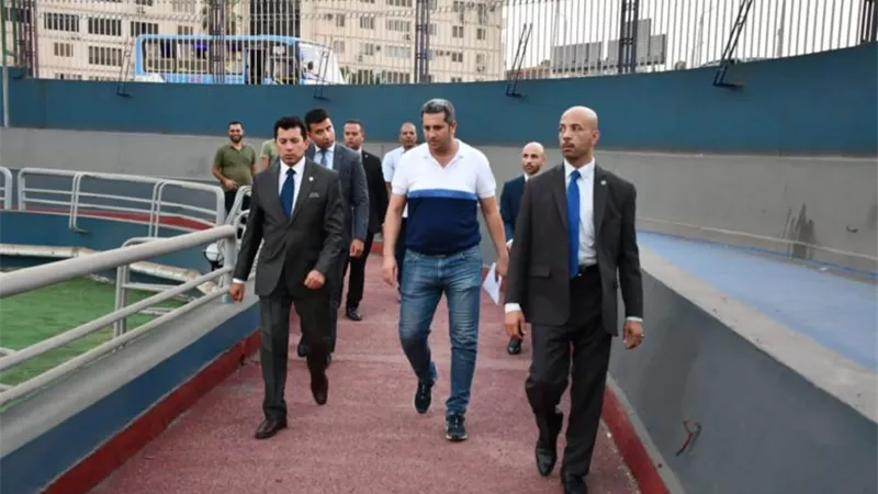 وزير الرياضة يتفقد فرع نادى النادى بشيراتون ويوجه بسرعة الانتهاء