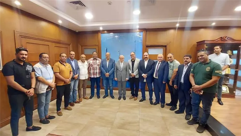 شريف مصطفى يبحث مع محافظ بورسعيد اخر استعدادات إقامة البطولة العربية للكونغ فو